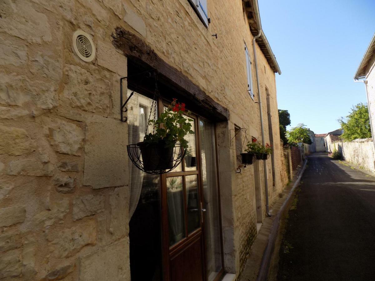 Le Grenier 1 Rue Verte Tusson 16140 France 외부 사진